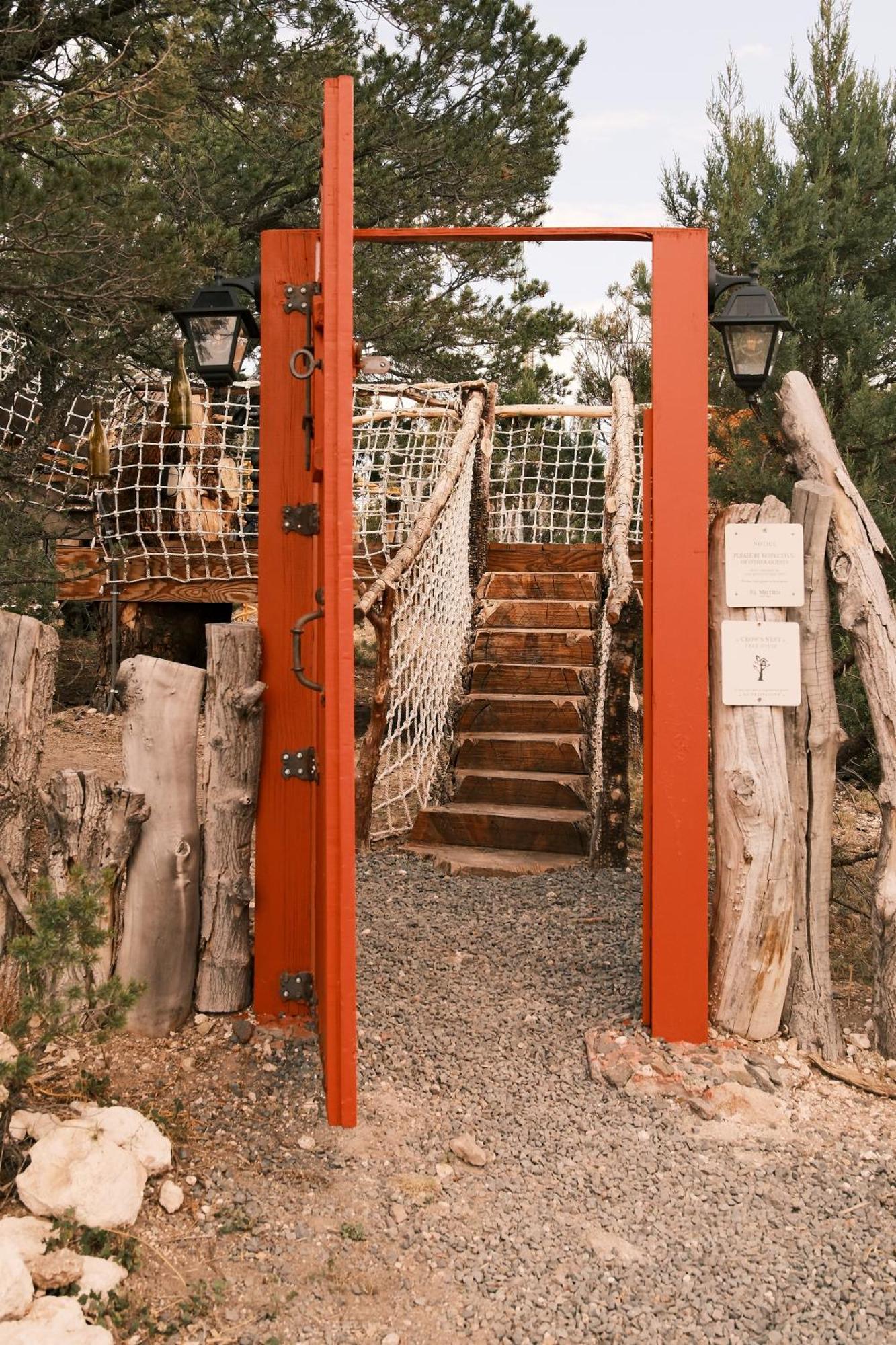 Crows Nest Treehouse At El Mstico Ranch Nogal Exterior foto